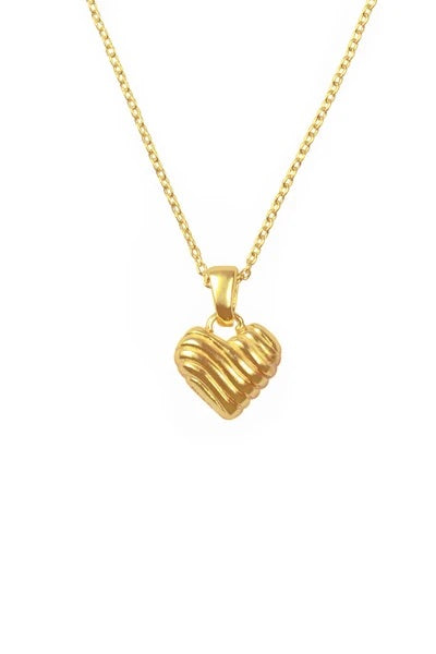 Petite Gold Wavy Heart Necklace